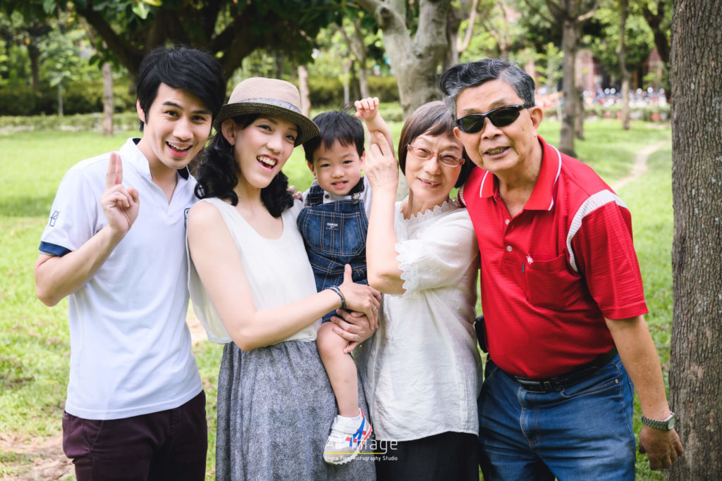 《全家福 親子攝影》 仔仔 生日全家福 / 四號公園