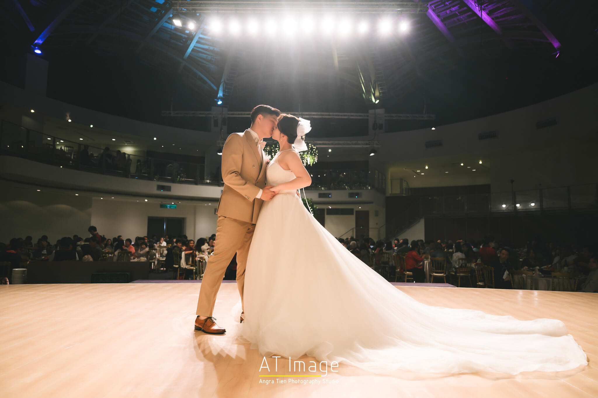 《婚攝》曹遠 & 雅婷 / 豪鼎 圓頂劇場